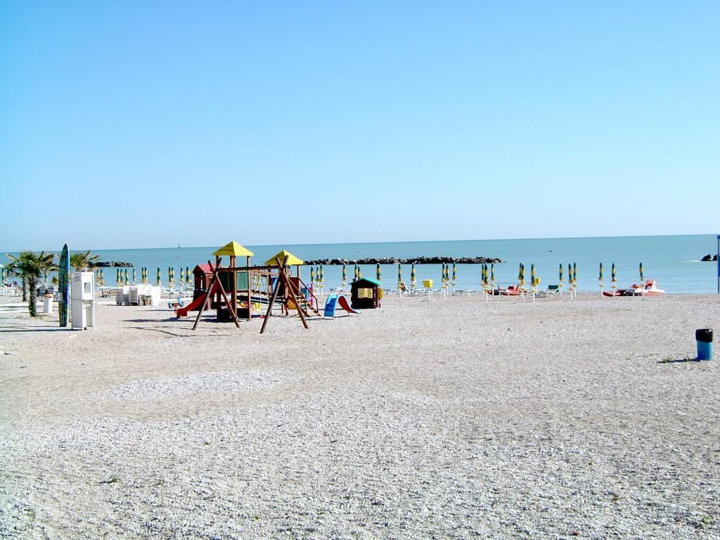 Residence Casabianca Porto San Giorgio Εξωτερικό φωτογραφία