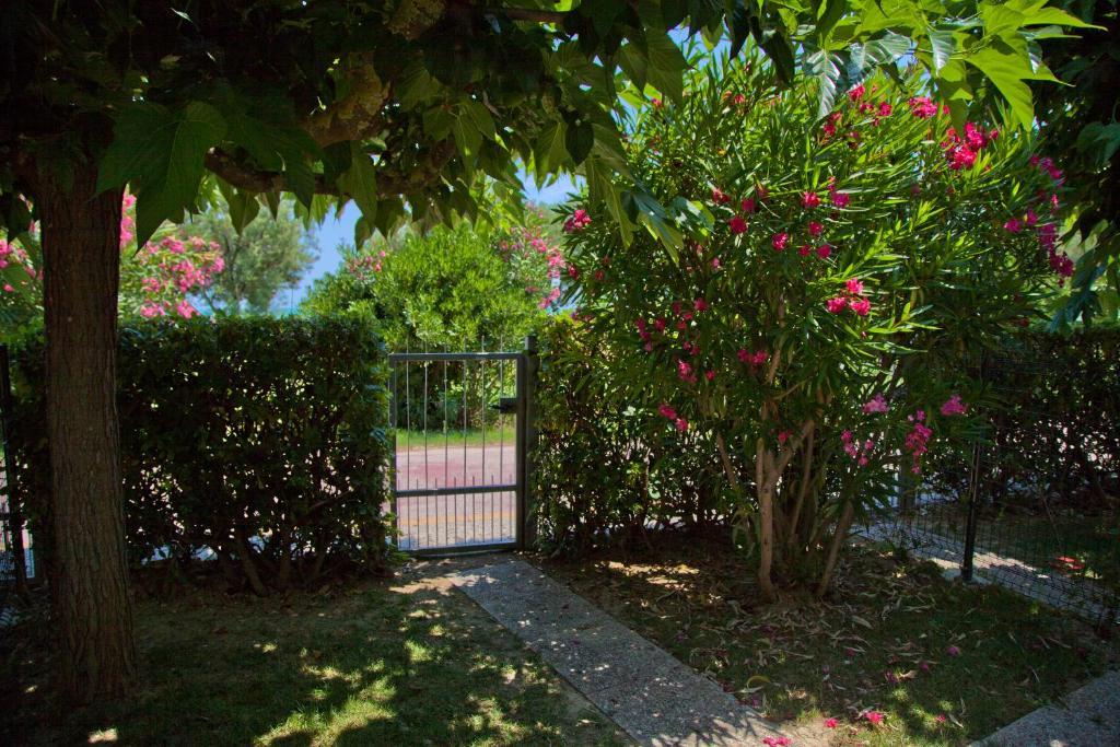 Residence Casabianca Porto San Giorgio Εξωτερικό φωτογραφία