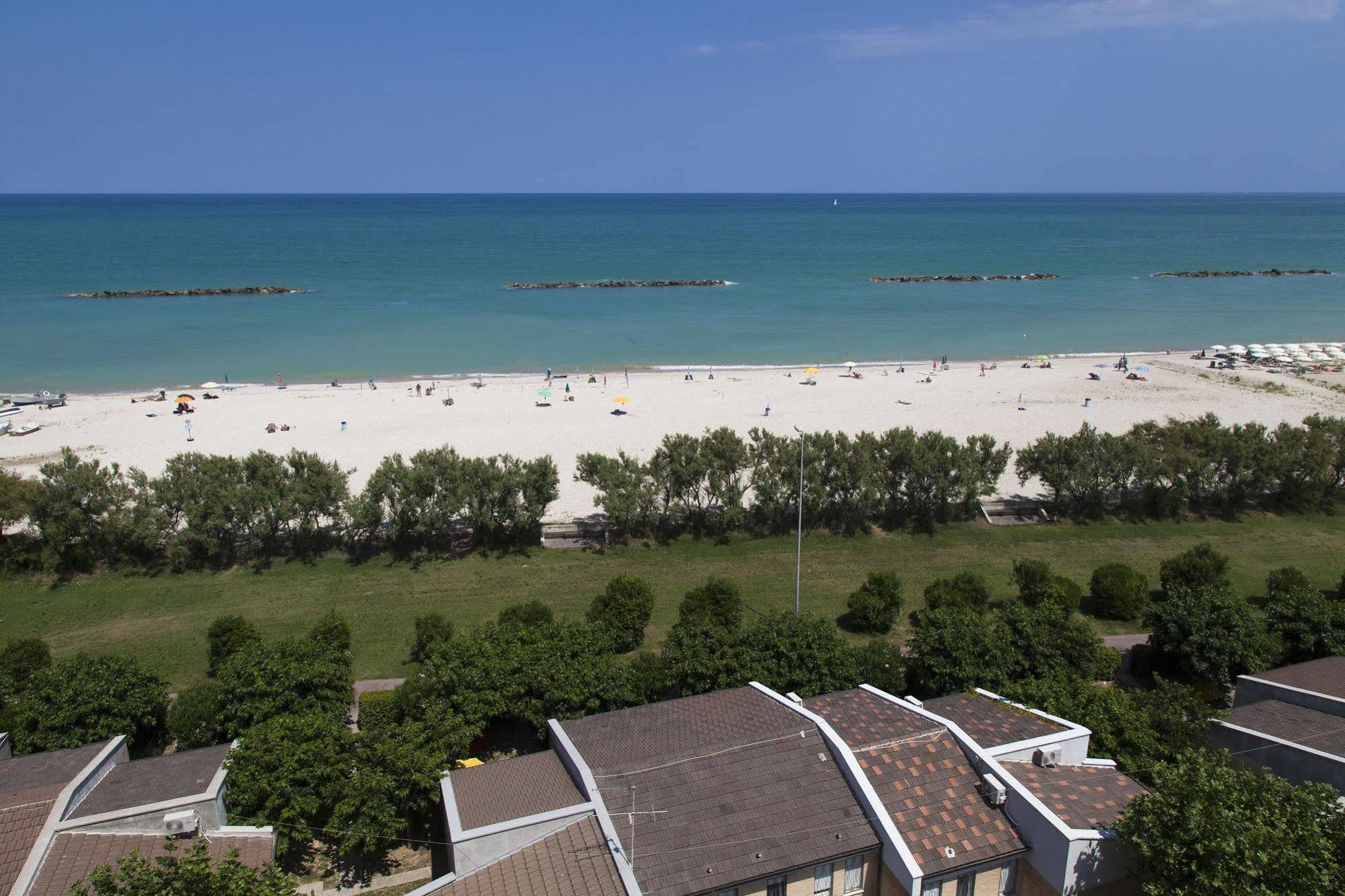 Residence Casabianca Porto San Giorgio Εξωτερικό φωτογραφία
